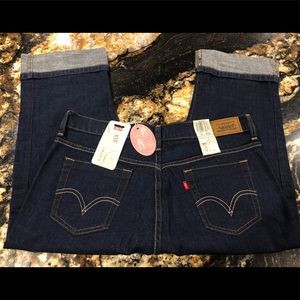 NWT Levi’s 515 capris size 10 women’s